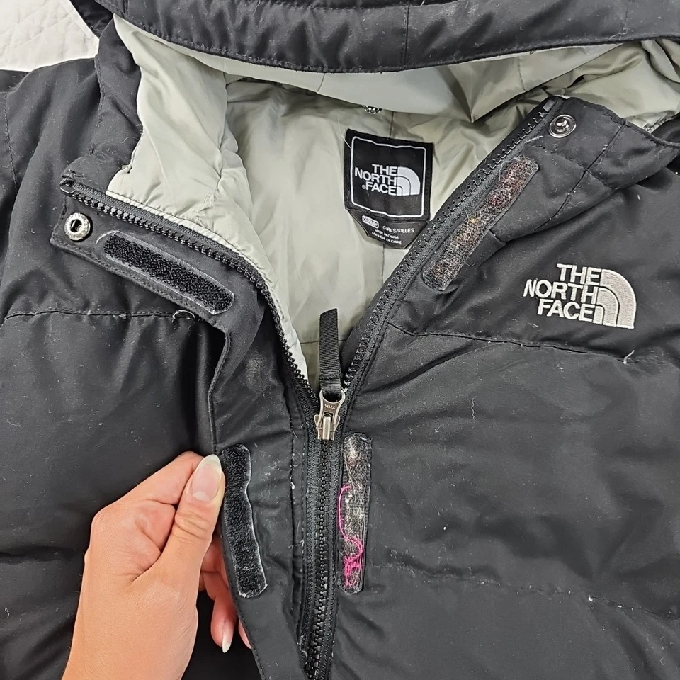 Abrigo negro acolchado de plumón de ganso negro The North Face para niñas talla XL 550 Fill Power Foto 4 de 4