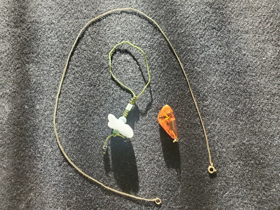Women Jade Charm and Amber Pendant Necklace - Image 2 of 2