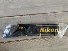 Genuine Nikon AN-DC8 1.5" Black/Yellow Neck/Shoulder Strap for Nikon D600