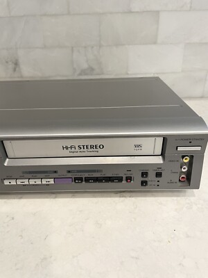 Hitachi DV-PF2U VCR DVD Player Combo - No Remote Tested & Working