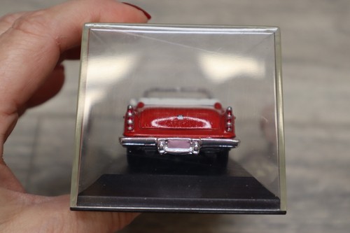 Chrysler C-300 1955 Red Convertible Car 1:43 Scale Diecast Case Collectible - Picture 11 of 20