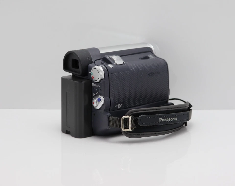 PANASONIC NV-GS11 CAMCORDER MINI DV TAPE VIDEO CAMERA - Image 4 of 4
