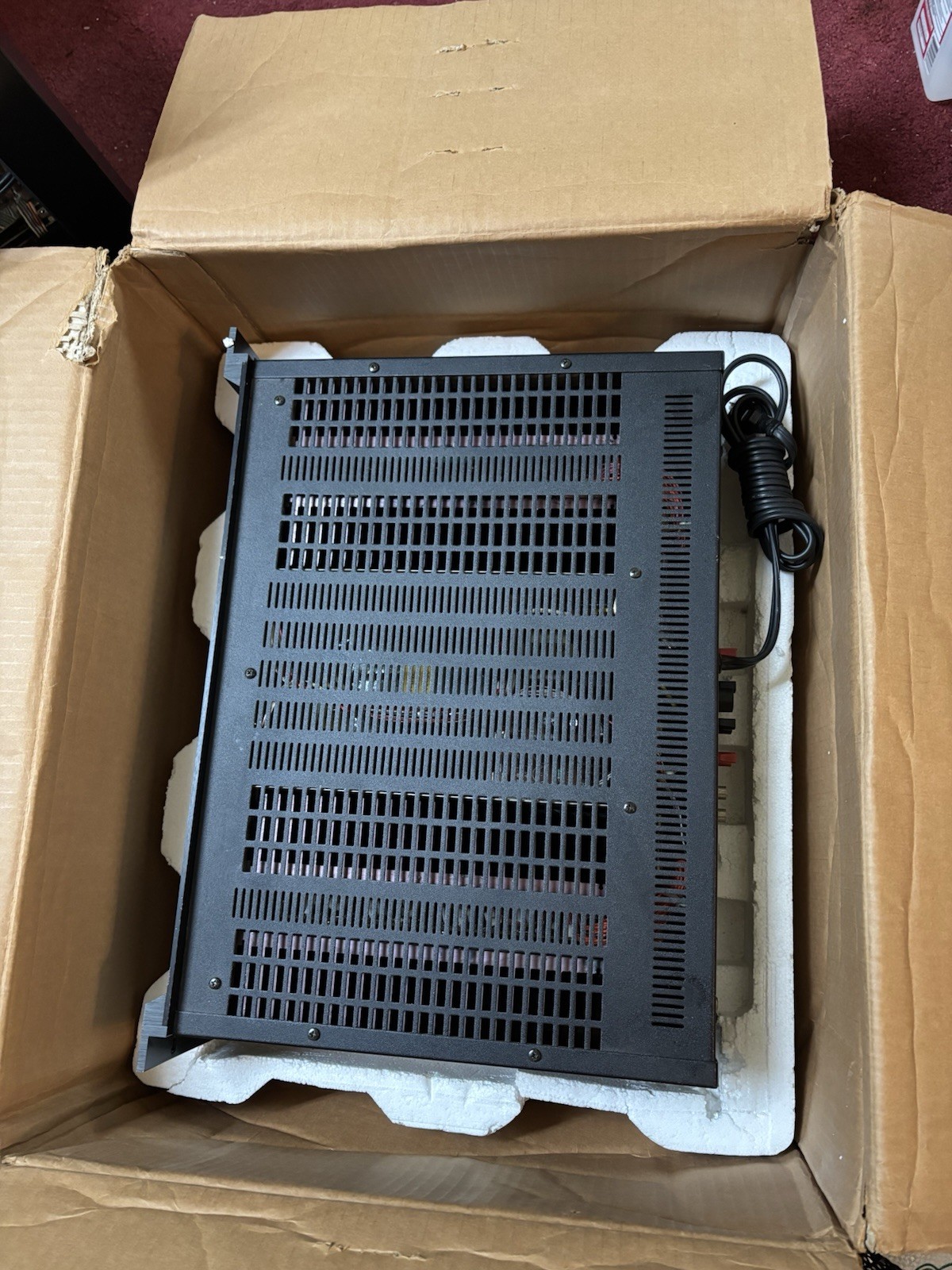 SAE A502 Power Amp in Original Box. Please Read The Description Before Purchase.