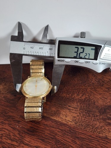 Hamilton 14 Karat Gold Watch 1960's Vintage Needs Servicing or for Parts - Picture 8 of 9