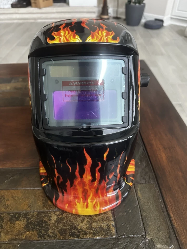 Casco de soldadura de oscurecimiento automático alimentado por energía solar DEKOPRO todo certificado en llamas/aq Foto 2 de 3