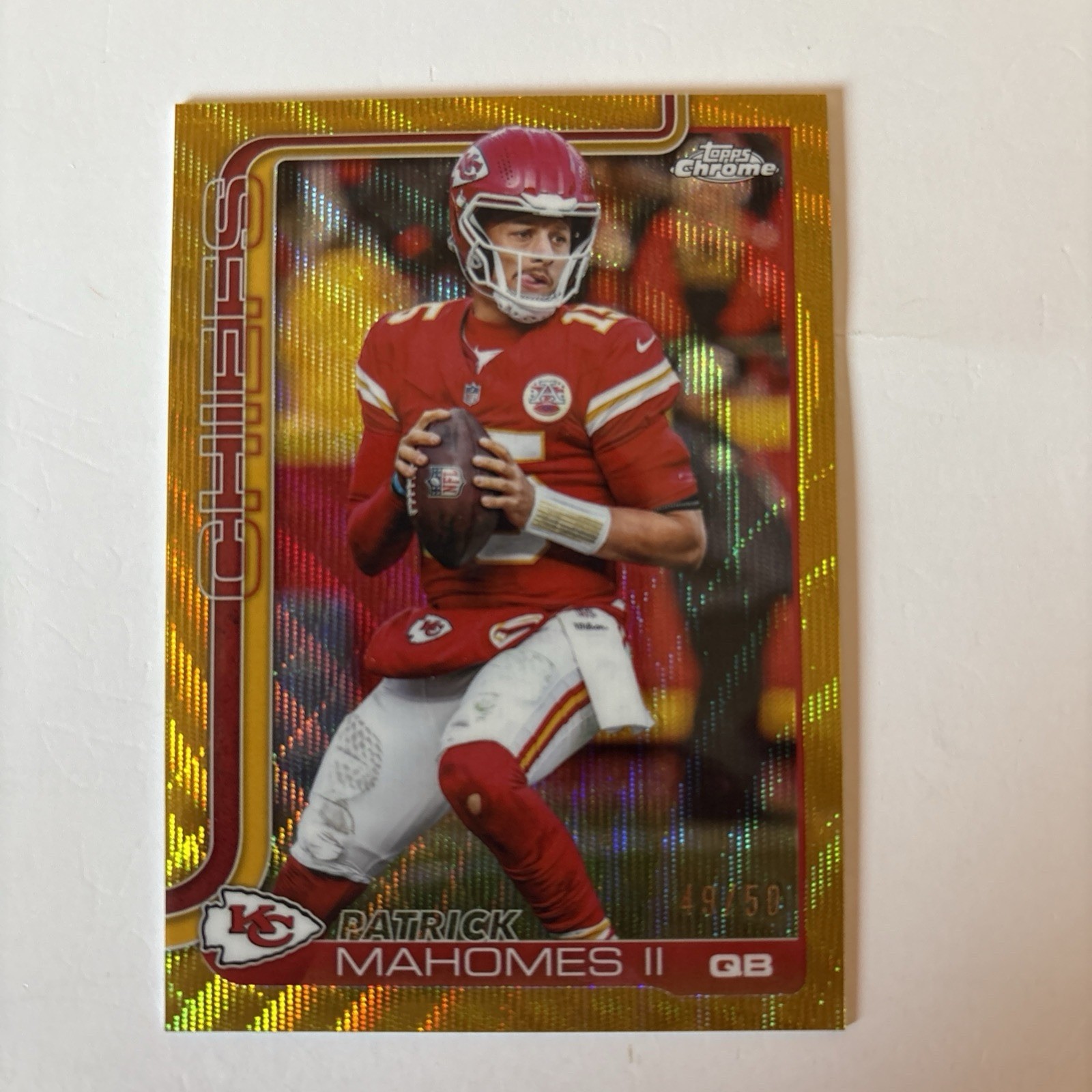 2025 Topps Chrome Football Patrick Mahomes II Gold Wave /50 Kansas City Chiefs 