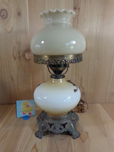 Vintage Electric Hurricane Lamp BRASS FLORAL White Amber Beige 18" Mid Century - 第 6/9 張圖片
