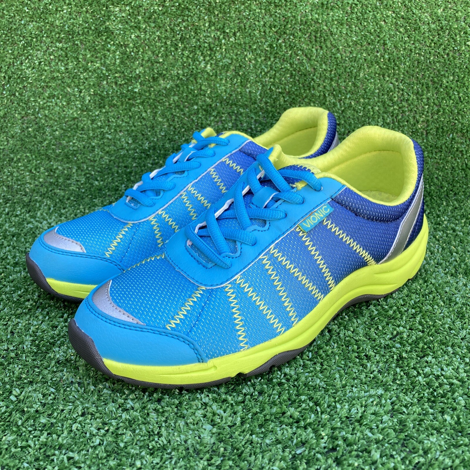 vionic alliance sneakers