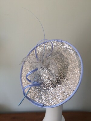COUTURE Designer ASCOT metallic silver blue fascinator hat races