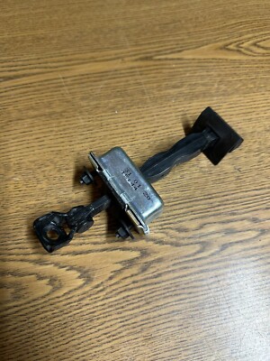 2020-2022 Cadillac CT4 Left Rear Door Stop Check Strap Link 84910632