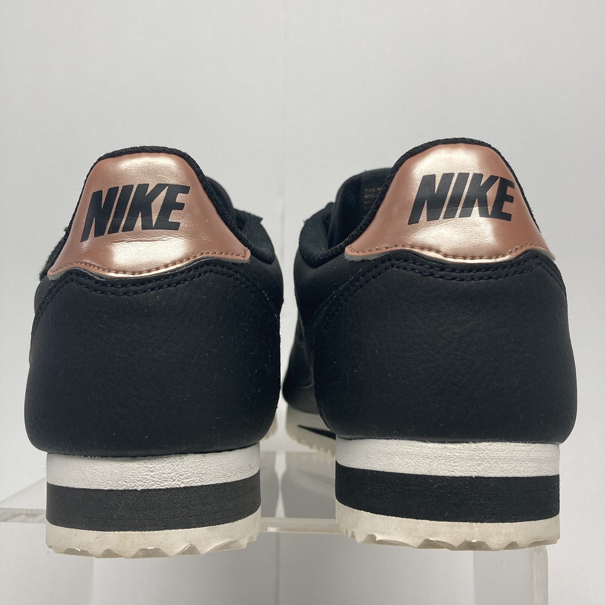 Nike Classic Cortez Leather Shoe Casual Lifestyle Sneaker AV4618 