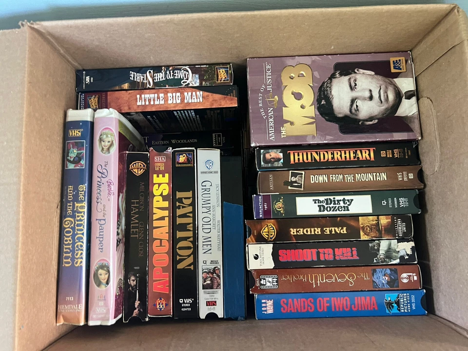 VHS Tapes Lot 10 Random Assorted Bulk Lot Tapes Comedy Horror Classic War Etc! - Image 4 of 4