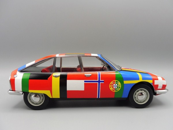 Citroen Gs 1972 Drapeaux Flags 1/18 Norev 181667 Grande Serie Gsa 2Nd Version-image