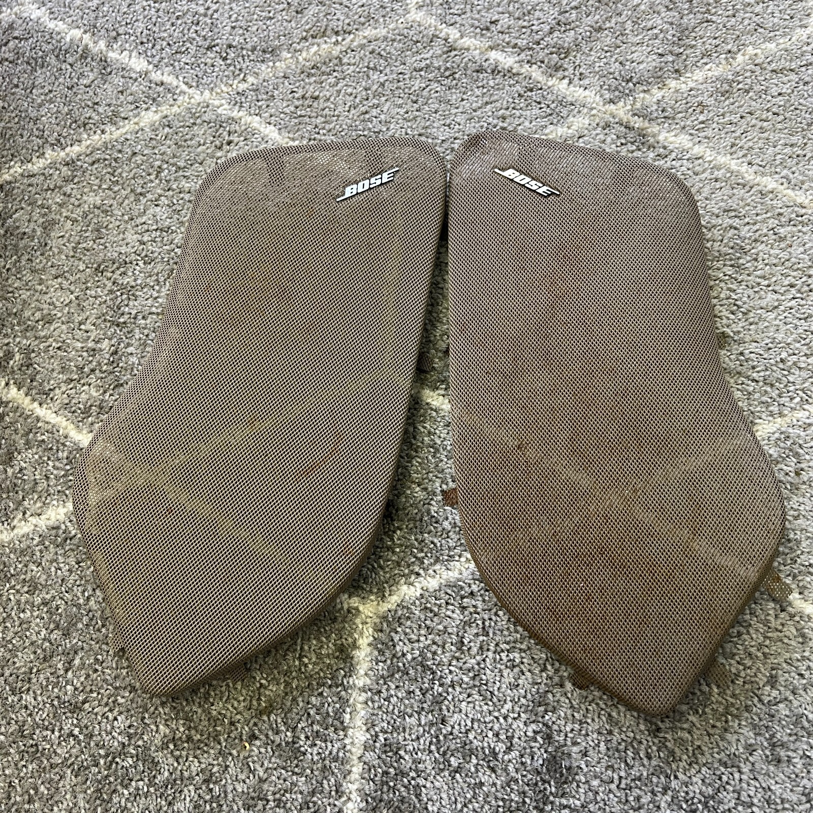 99-06 GMC Tahoe Yukon Suburban Silverado Tan OEM Bose Speaker Cover Left Right