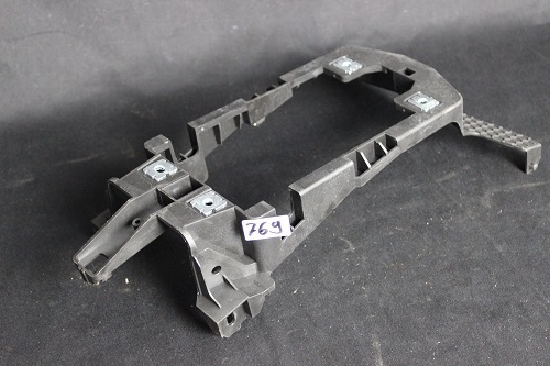 Audi A7 4G Sportback Befestigungswinkel Winkel Mittelkonsole 4G0863531