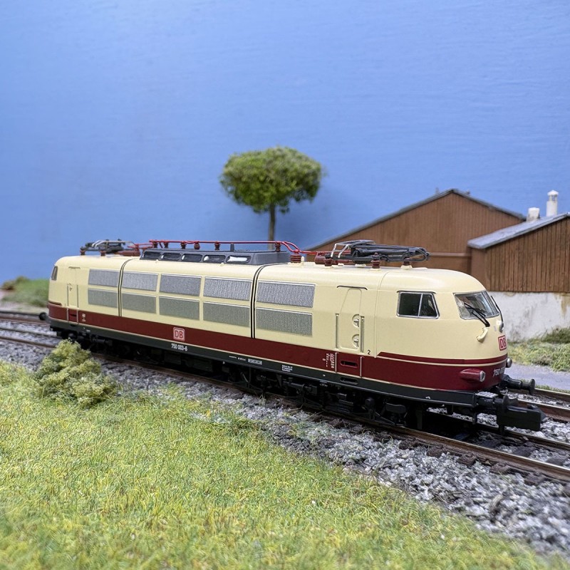 Locomotive BR 750 003 DB Arnold HN2698S avec decodeur DCC Sound