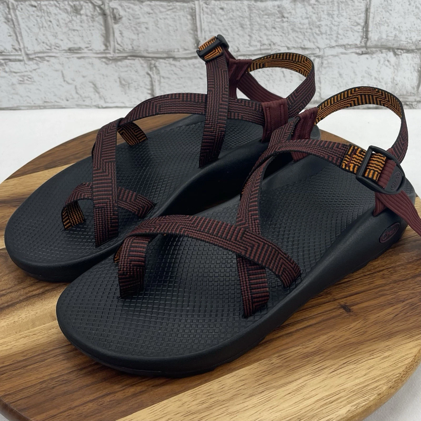 Chaco Mens 12 Strappy Toe Ring Toe Loop Burgundy Orange Hiking Outdoor Sandals