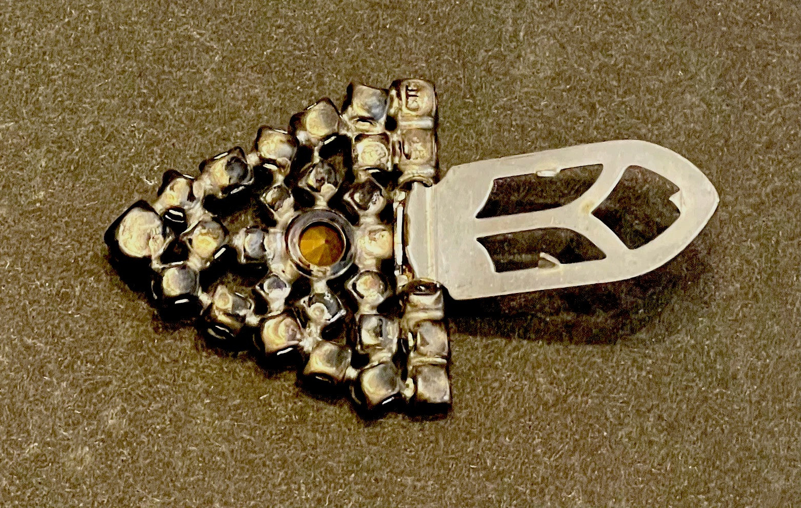 Vintage Triangular Clear Prong Set Rhinestone Cli… - image 3