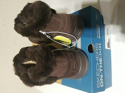 Skechers Women's   On the GO Joy Bundle Up Ankle Boot. Color: CHOCOL, Size: US 7