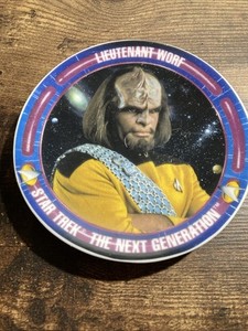 Hamilton Star Trek Next Generation “Worf” 1992 4” Plate – U.S.S. Enterprise
