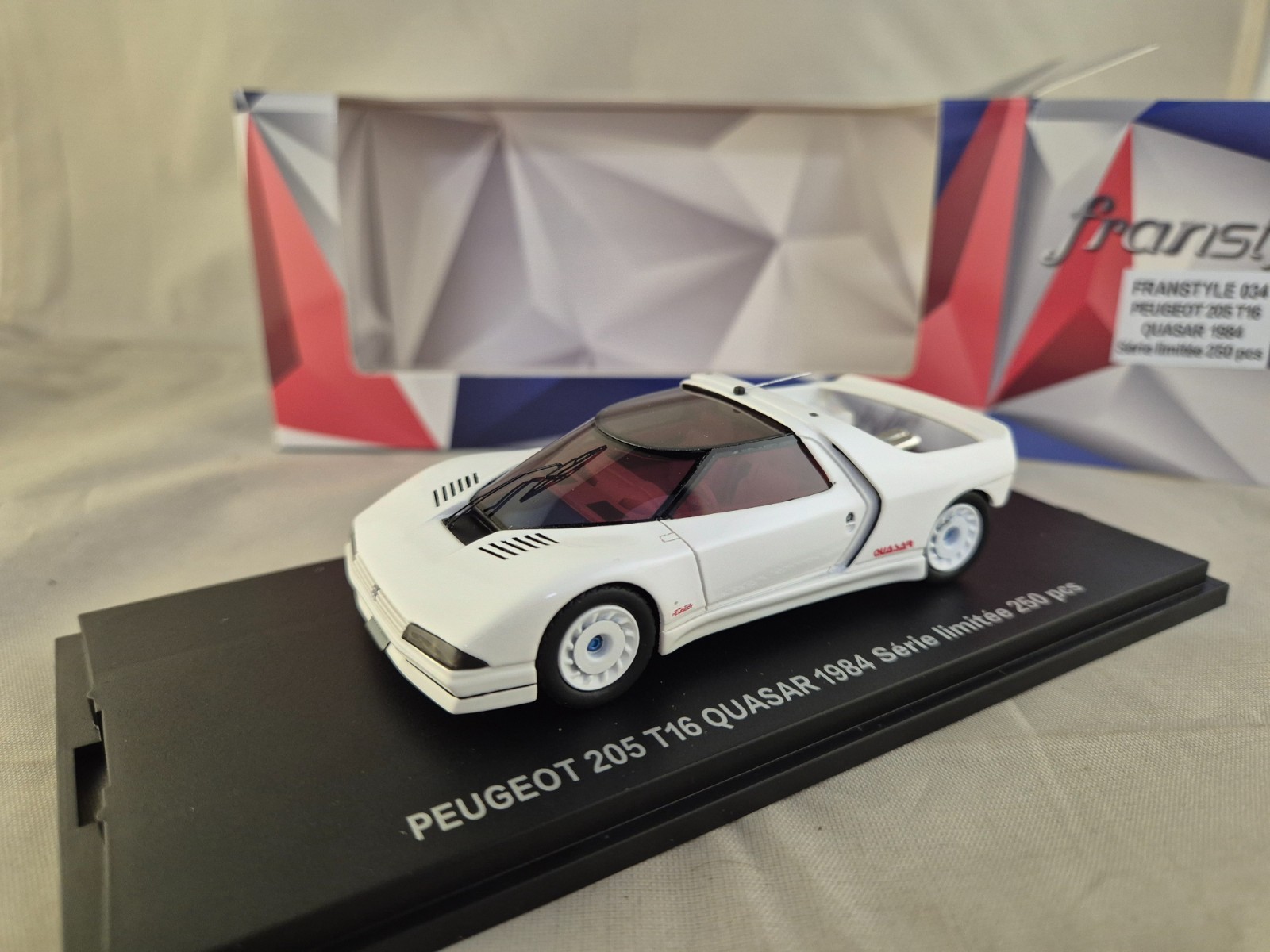 Foto 2 di 3
