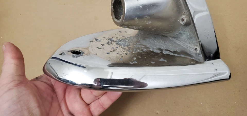 Carcasa de luz trasera Packard Clipper 1954 1955 23055 Foto 2 de 4