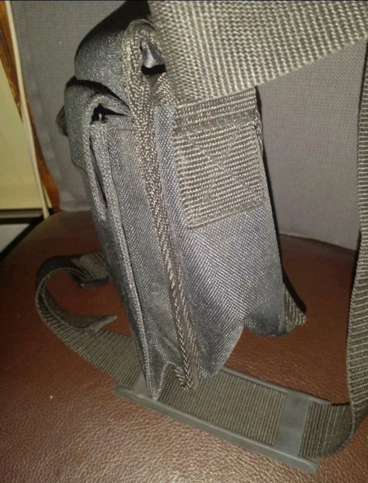 Vintage Nintendo 64 N64 Preto Estojo de Jogo Bolsa de Ombro de Viagem Bordada - Imagem 3 de 4