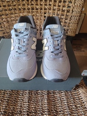 Us Women's 6.5 Calssic Traditionnels Grey White WL574TPN MEDIUM NEW IN BOX