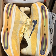 Nike Vomero Premium Alabaster Mesh Mens Sneak...