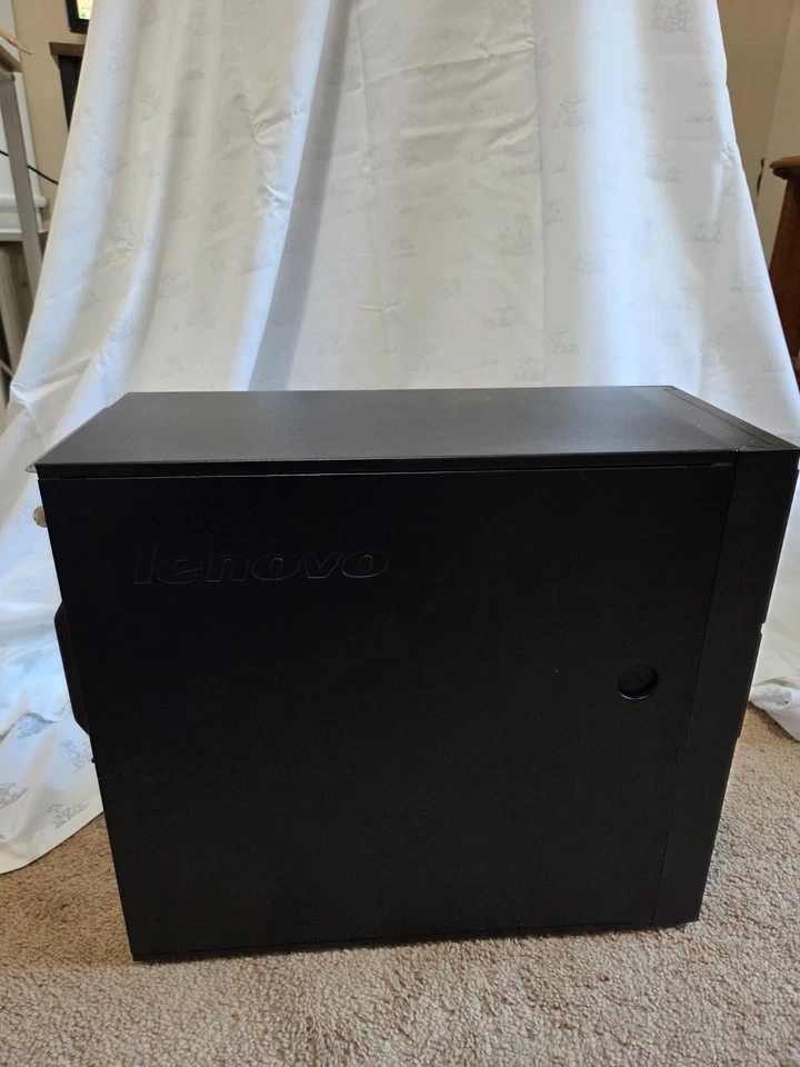 ThinkServer TS140 _ Xeon 3.3Ghz/32gb-memoria/500gb-ssd/Windows 10 pro! Foto 2 de 4