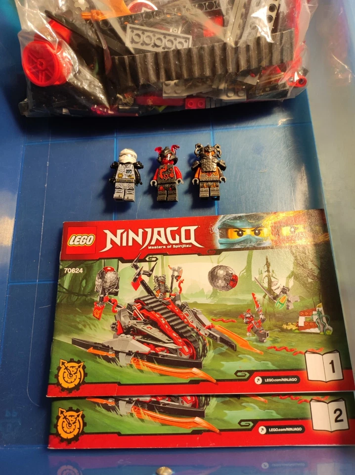LEGO NINJAGO: Vermillion Invader (70624) 100% Complete with Manuals and minifigs - Image 2 of 3