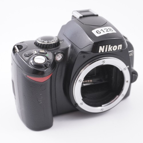 Nikon D40 Body Digitalkamera ungeprüft als Ersatzteil-Spender #5128 R2