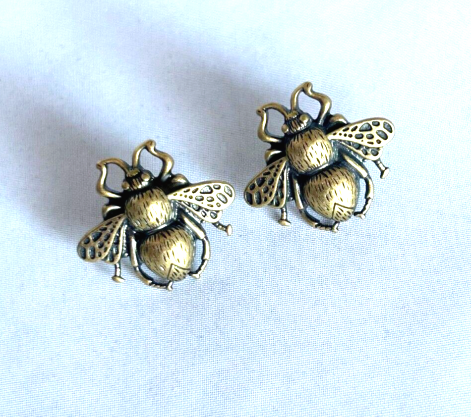 Gucci Aged Gold Tone Bee Motif Earrings | eBay Gucci Aged Gold Tone Bee Motif Earrings | eBay