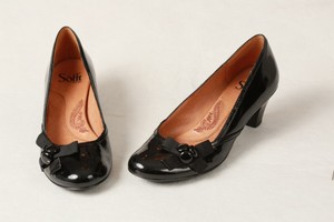 sofft black heels