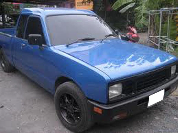 1 PAR REPOSABRAZOS TIRADOR DE MANIJA DE PUERTA (DERECHA+IZQUIERDA) para camioneta ISUZU KBZ 1981-1988 Foto 3 de 3