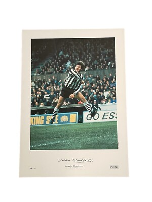 Newcastle Legende SUPERMAC Malcolm McDonald signiertes Foto hervorragend mit Echtheitszertifikat £25