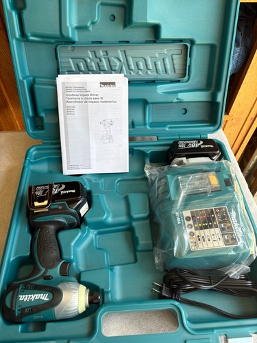 NEW- Makita (BTD141) 18V Cordless Impact Driver - Picture 12 of 12