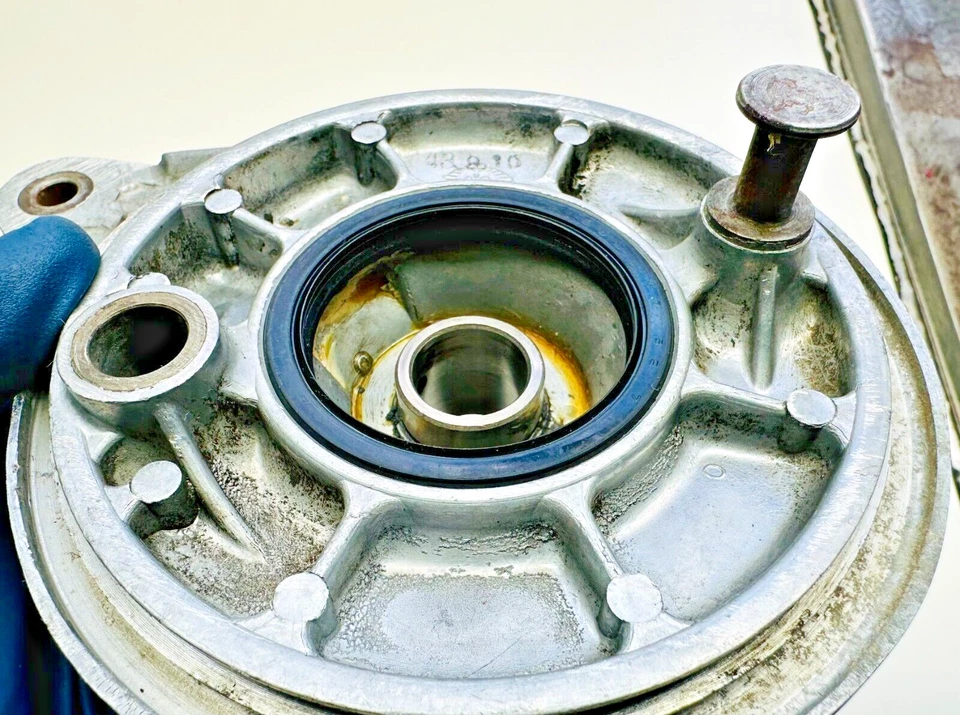 Honda Trail CT 90 1966-1968 panel de freno de rueda delantera 45100-030-000 tambor CT90 Foto 4 de 4