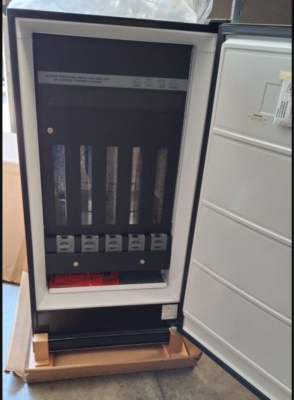 Juice Mate Refrigerated Coin Operated Can Vending Machine Model