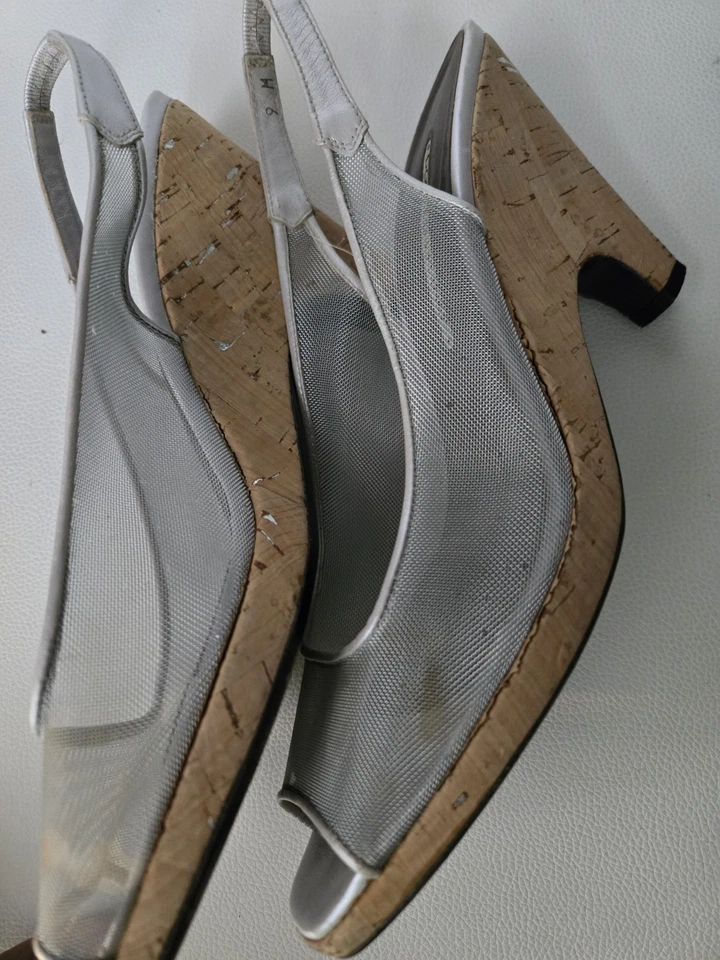 DONALD J PLINER Metálico Plata Malla Puntera Abierta Corcho Cuña Tacones Cordones Talla 9 Foto 2 de 4