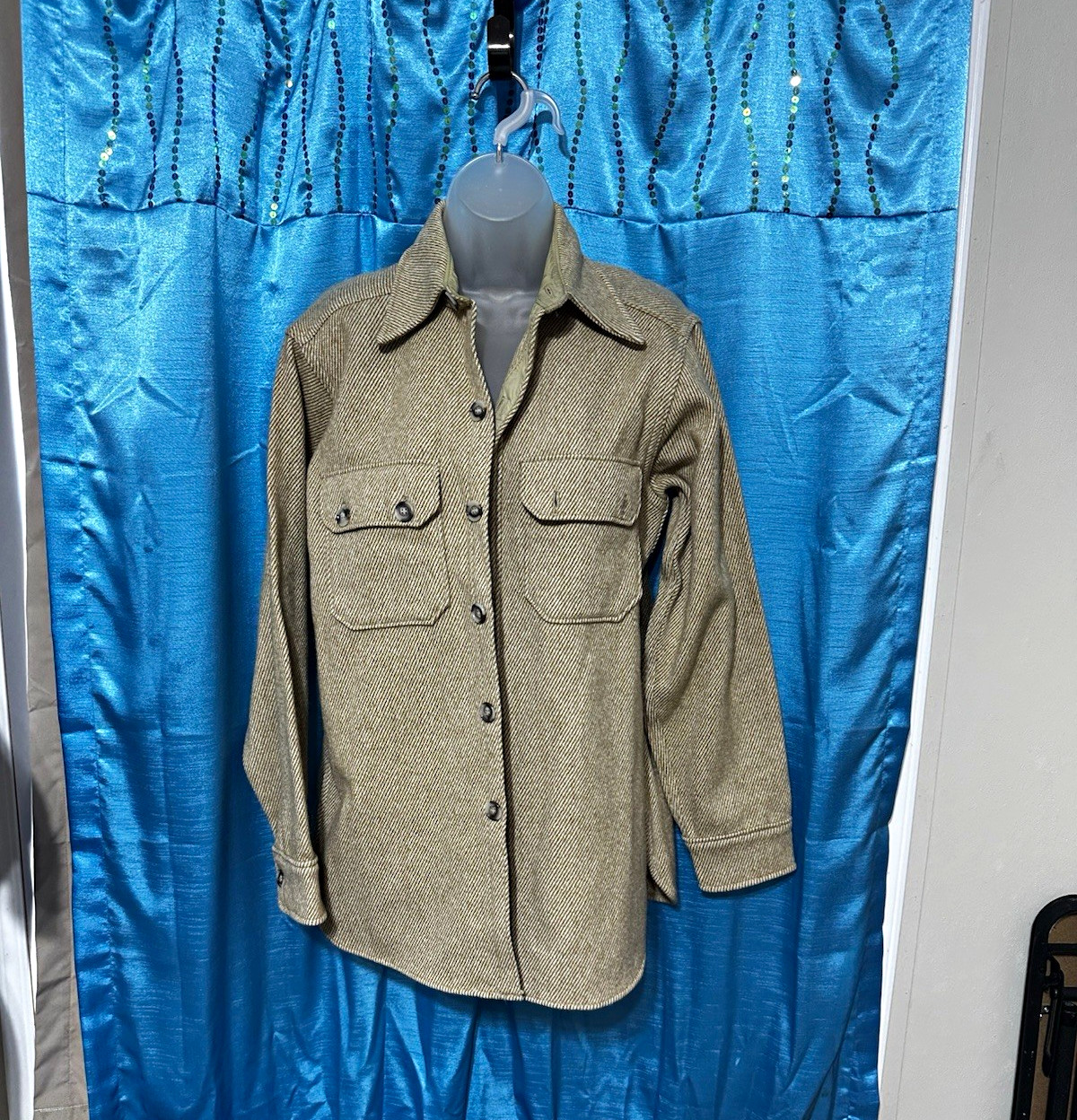 Norm Thompson Wool Nylon Twill Beige Solid Button-Up Shirt w/ Pockets M