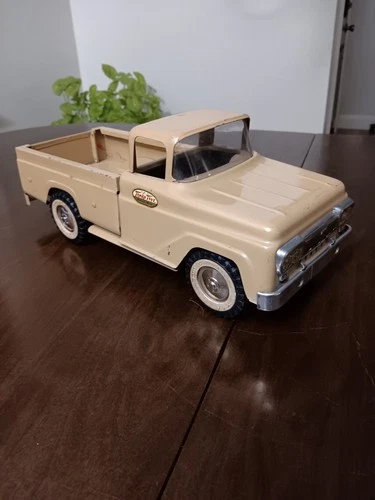 Vintage 1960's Tonka Pickup