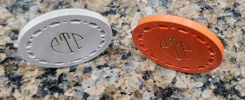TR King Small Crown SCrown Vintage 100 Monogram White Orange Casino Poker Chips - Picture 6 of 6