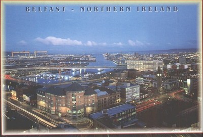 Vintage John Hinde Postkarte: Belfast Nordirland Stadtbild Nachtansicht