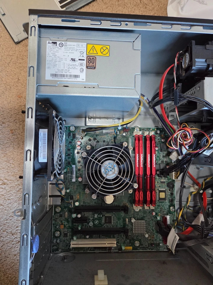 ThinkServer TS140 _ Xeon 3.3Ghz/32gb-memoria/500gb-ssd/Windows 10 pro! Foto 4 de 4