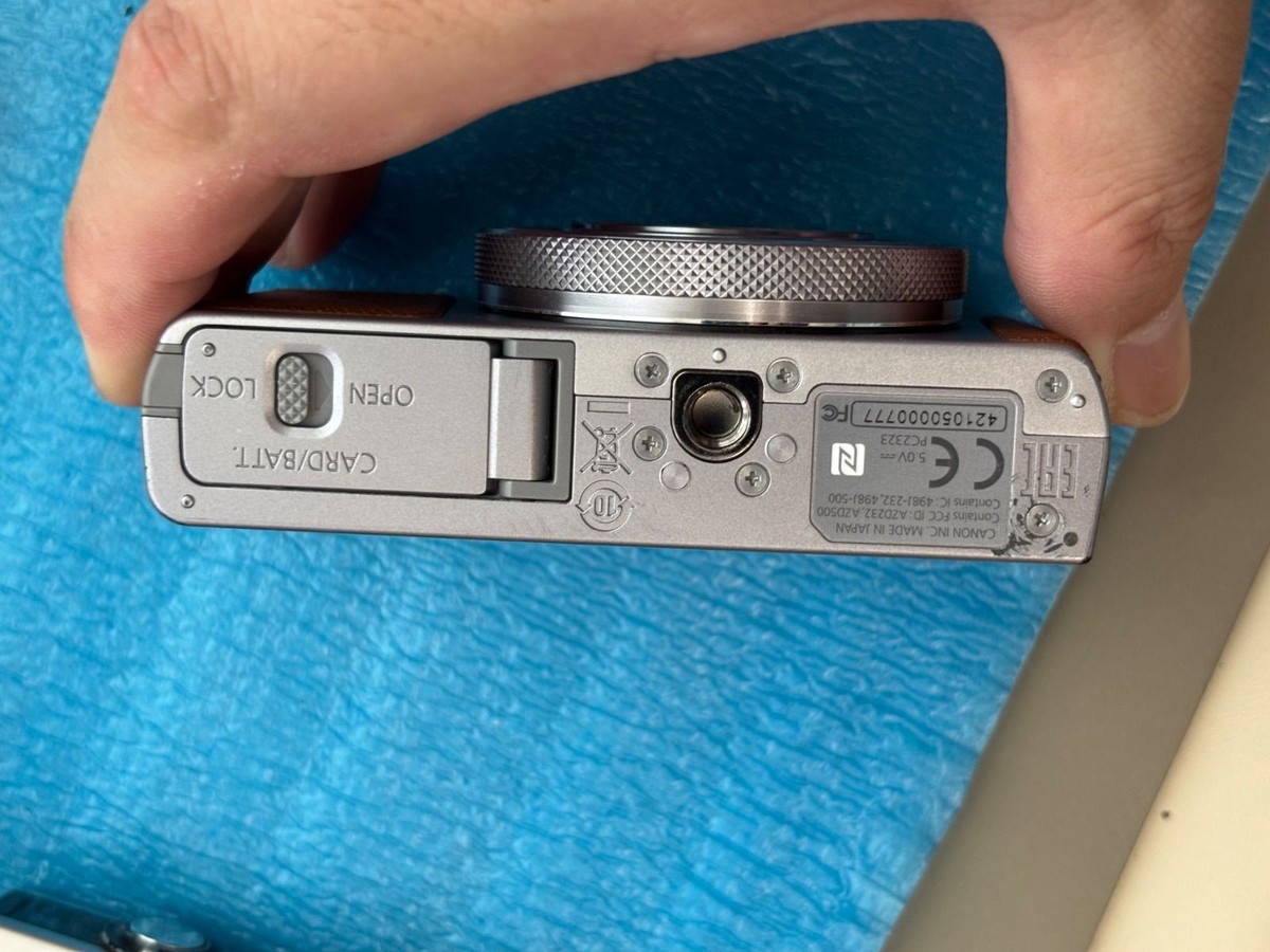 Canon PowerShot G9X Mark II Compact Digital Camera Silver Brown