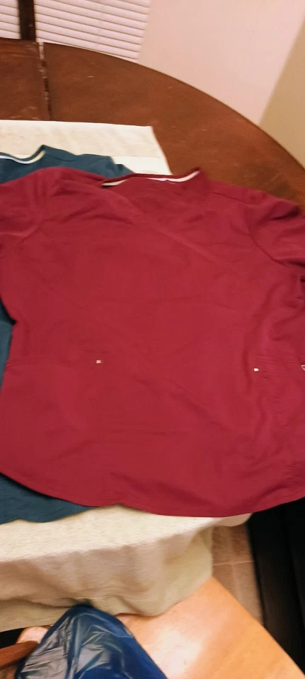 2 2XL Medical Scrubs Burgundy And Green Colors - Image 3 of 4