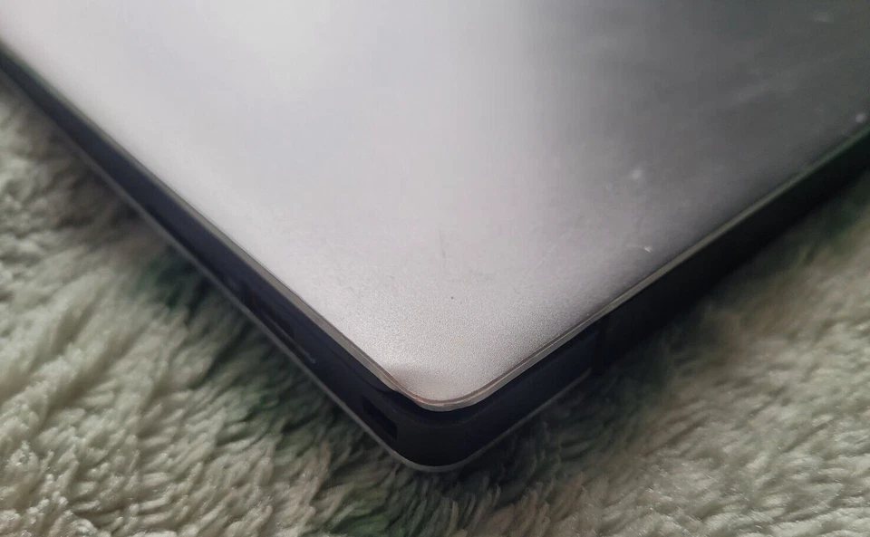 Dell XPS 13 9343 Touchscreen - Core i7-5500U - 8GB RAM - 256GB SSD - Image 4 of 4