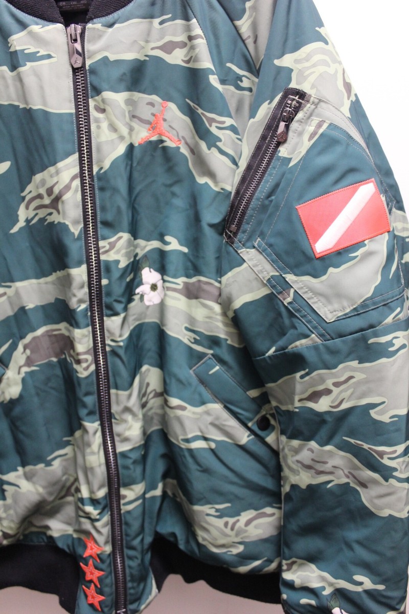 NIKE AIR JORDAN BOMBER JACKET CITY OF FLIGHT MEN'S XXL CAMO BLACK