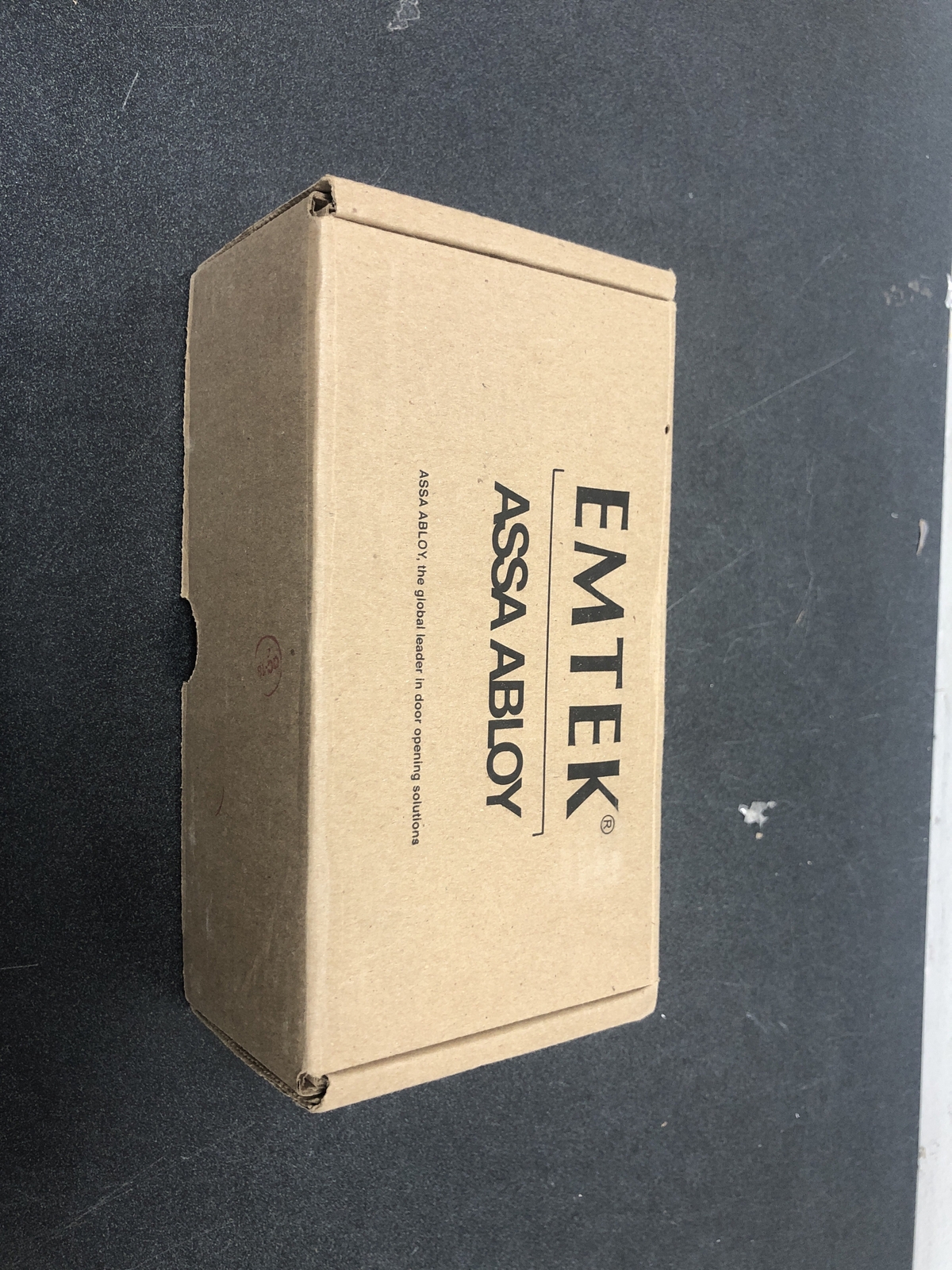 Emtek 5212ROUUS10B Modern Rectangular Rose Privacy Door Knob in Round Knobset Design - Oil Rubbed Bronze-image